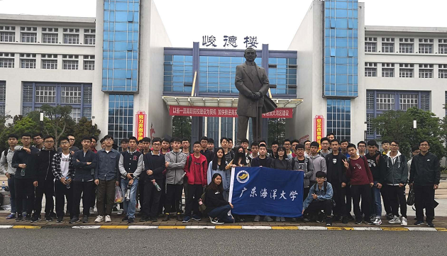 1554779766965043296.png 第十届蓝桥杯省赛合影1.png